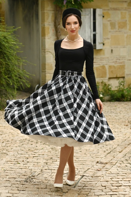 Hearts & Roses - Tibby Tartan swing rok in zwart en wit 3