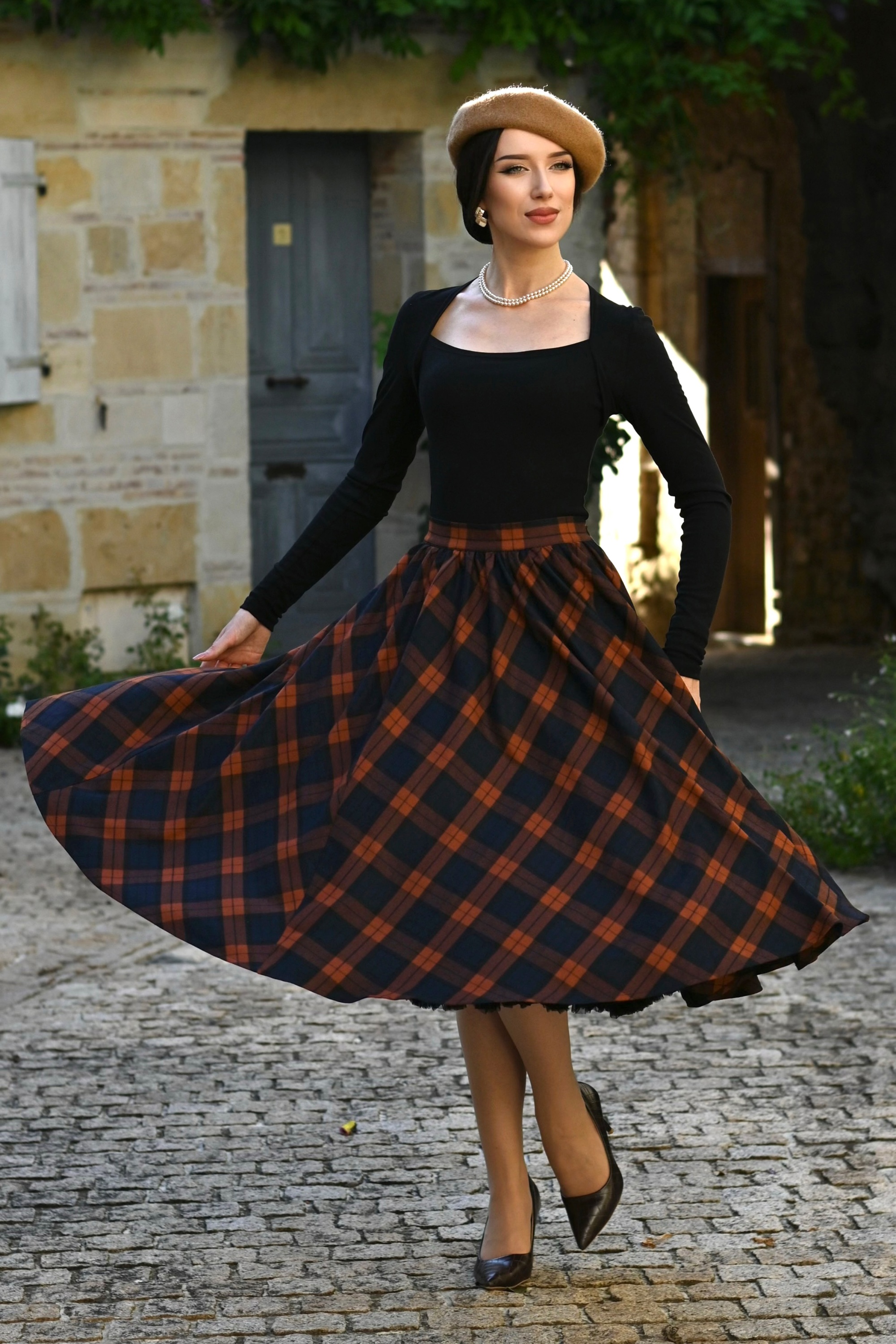 Hearts & Roses - Tira Tartan swing rok in donkerblauw en roest