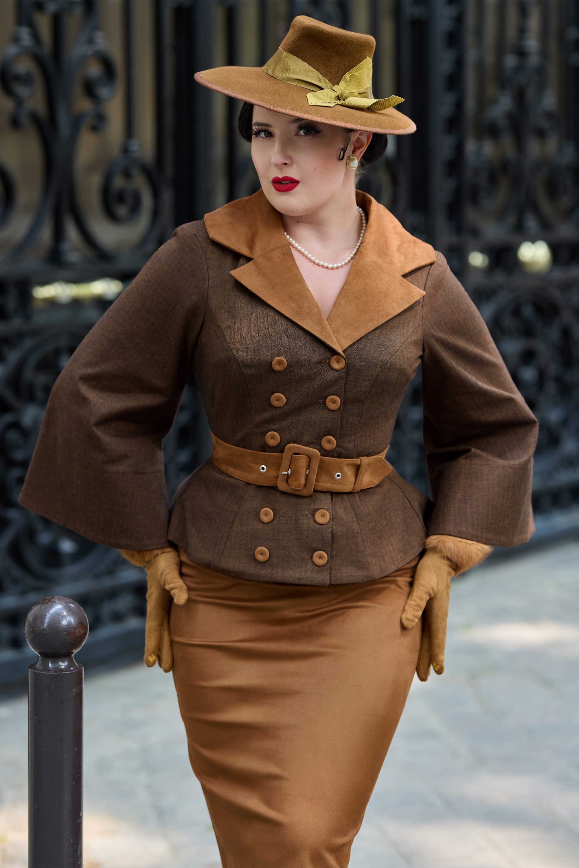 Miss Candyfloss - Victorie Dora pencil jurk in toffee  2