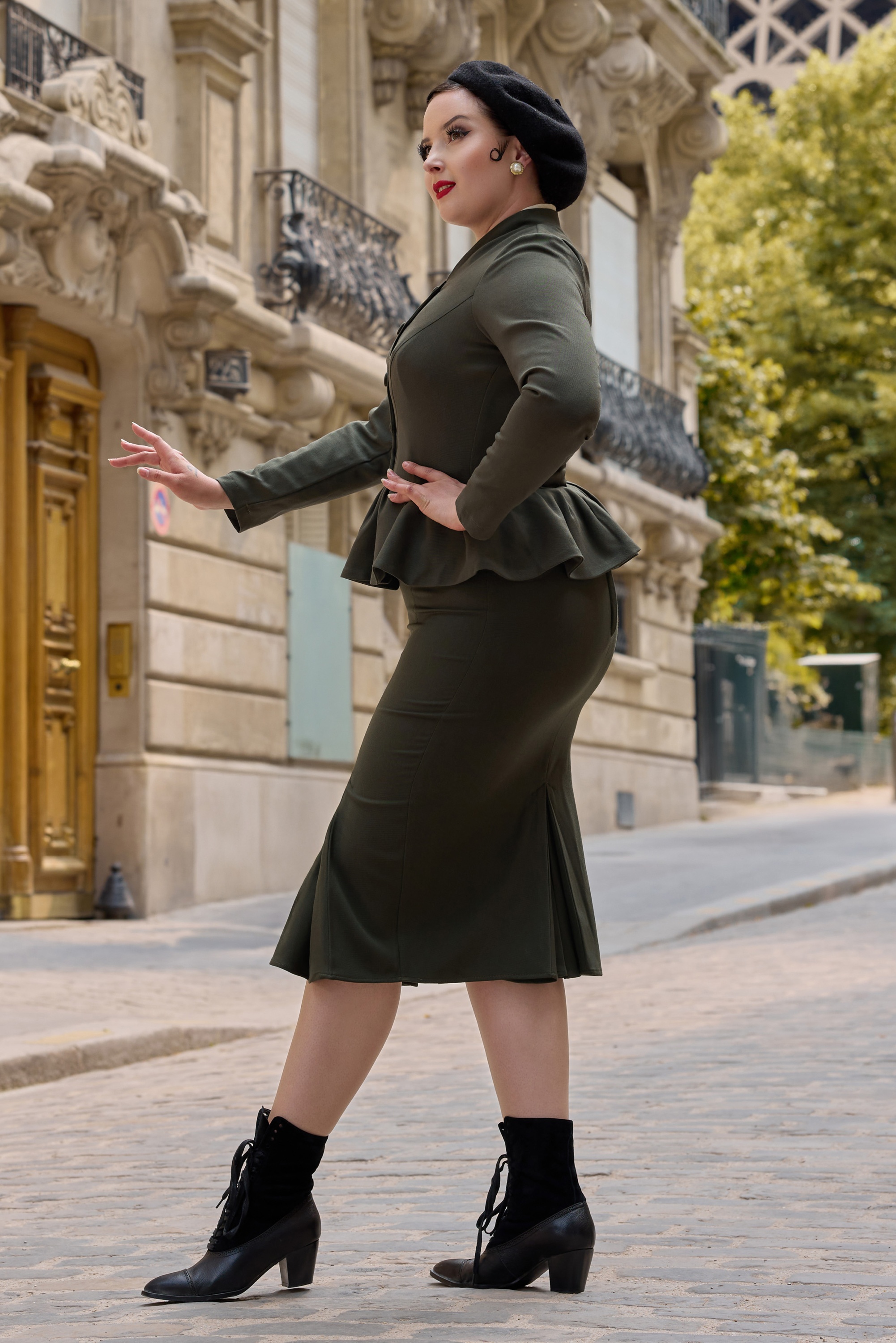 Miss Candyfloss - Fanny Asparagus pencil rok in jeneverbes groen 3