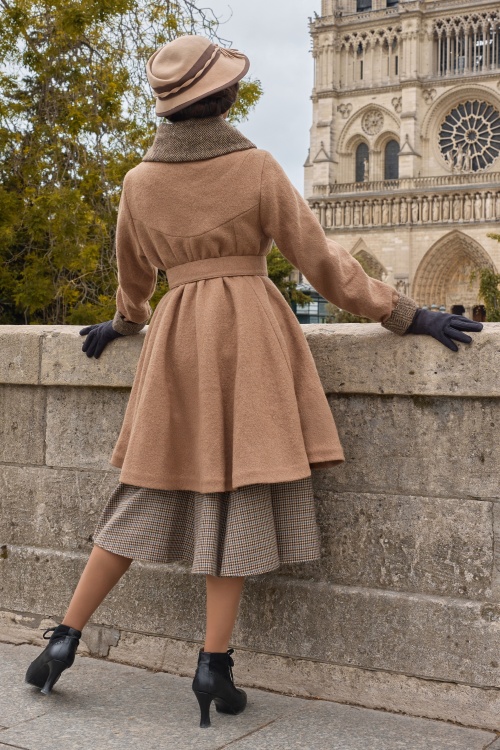 Miss Candyfloss - Adia Sadie A-lijn wollen winter mantel in zand 4