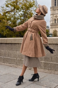 Miss Candyfloss - Adia Sadie A-lijn wollen winter mantel in zand 3