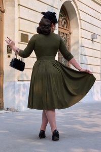 Miss Candyfloss - Enola Sage swing jurk in donker salie 2