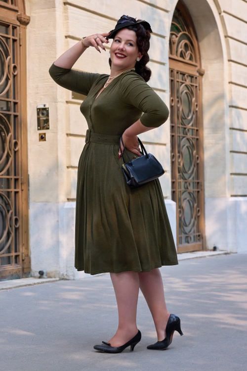 Miss Candyfloss - Enola Sage swing jurk in donker salie 3