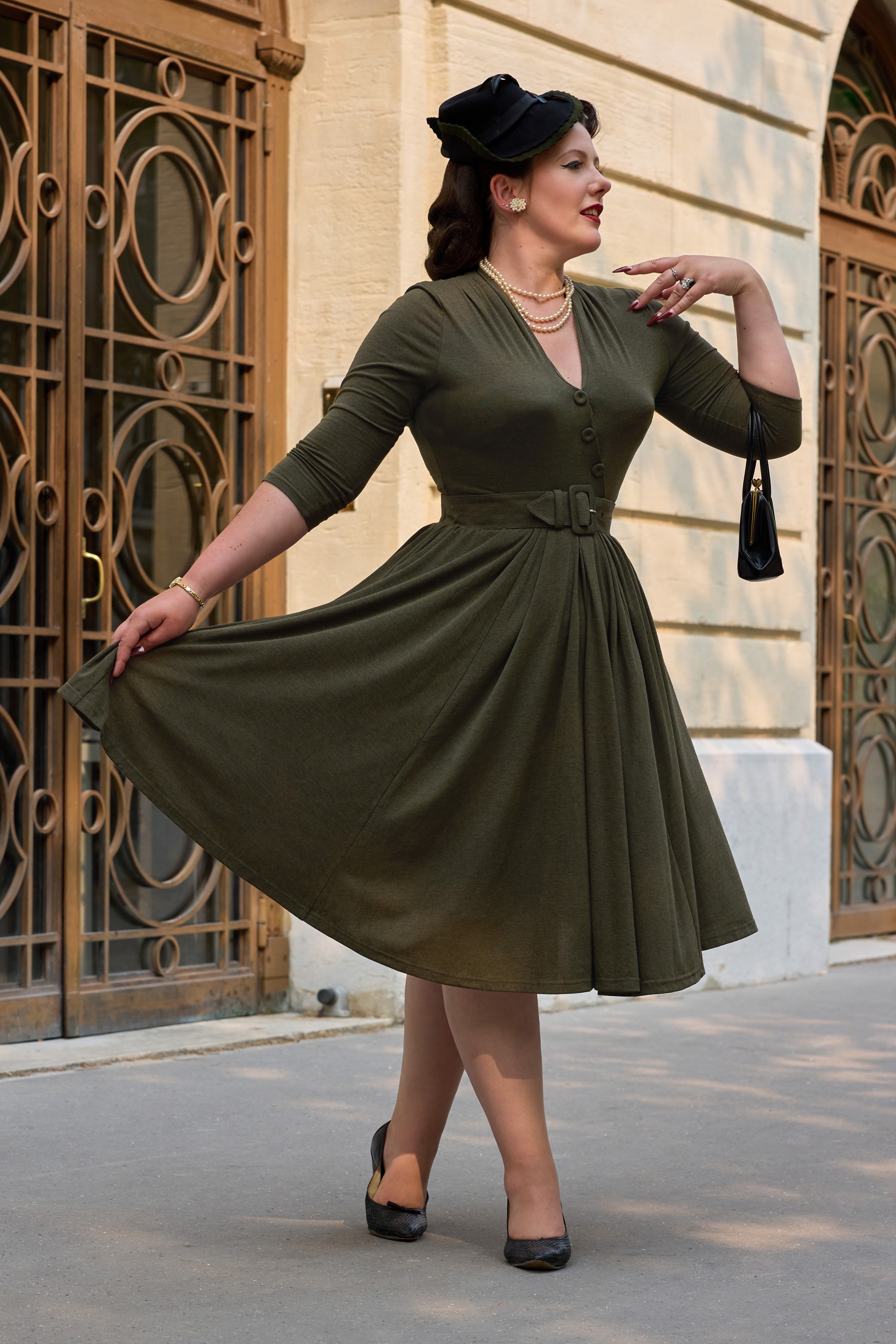 Miss Candyfloss - Enola Sage swing jurk in donker salie