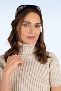 Powder - Midnight Posy geborduurde fluwelen haarband in blauw 2