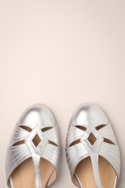 Charlie Stone - London t-strap flats in zilver 2