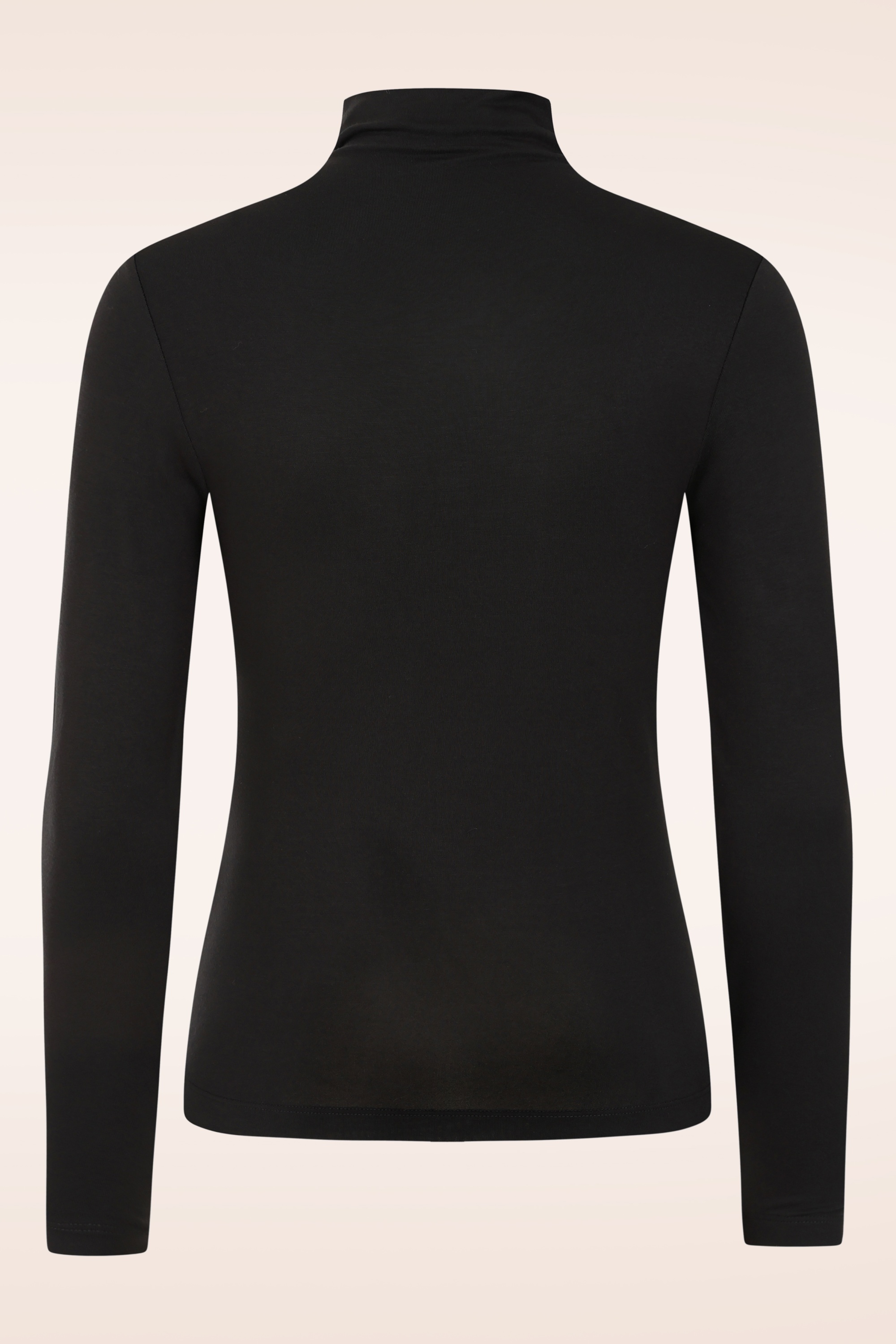 Surkana - Teagan bamboo top met col in zwart 3