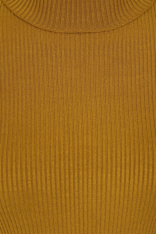 Surkana - Regina rib top met col in okergeel  2