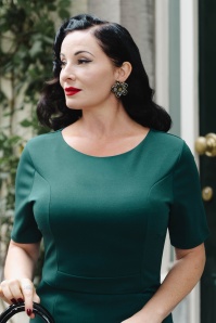 Day&Eve by Go Dutch Label - Beaded Flower stud oorbellen in zwart 2