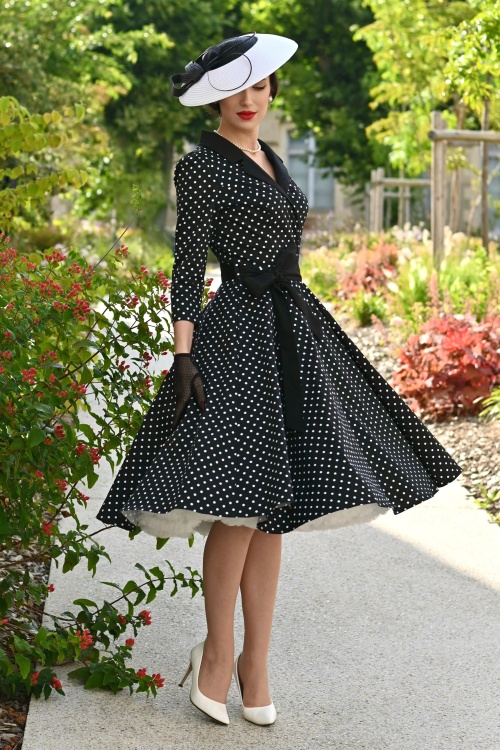 Polka Dot swing dresses | Order from Topvintage