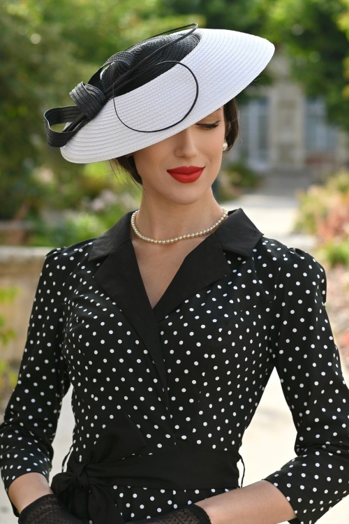 Hearts & Roses - Dotty Darling polkadot swing jurk in zwart 2