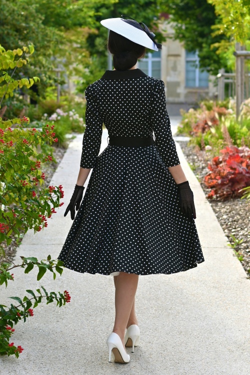 Hearts & Roses - Dotty Darling polkadot swing jurk in zwart 6
