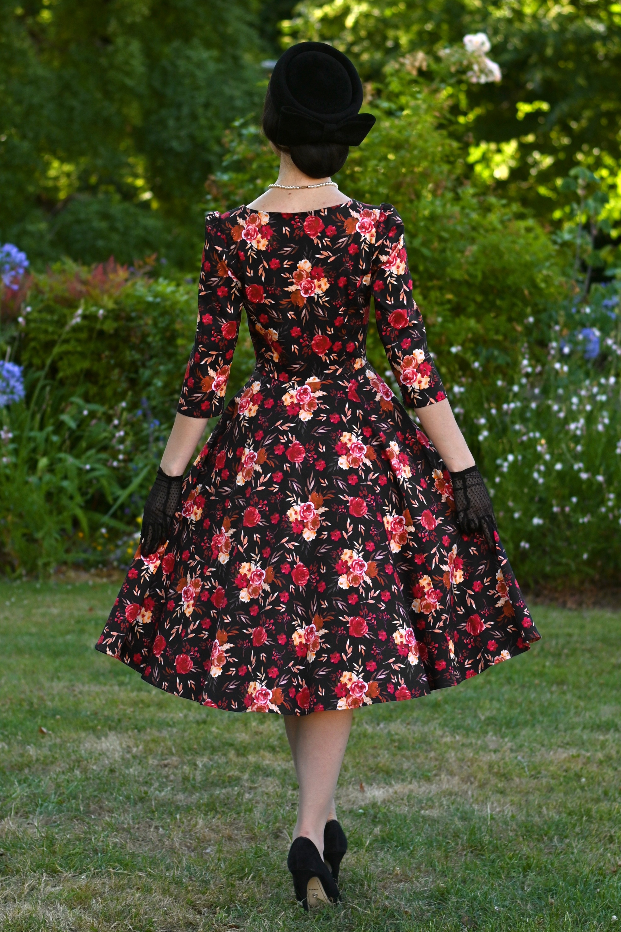 Hearts & Roses - Autumn Blooms swing jurk in zwart en multi 6