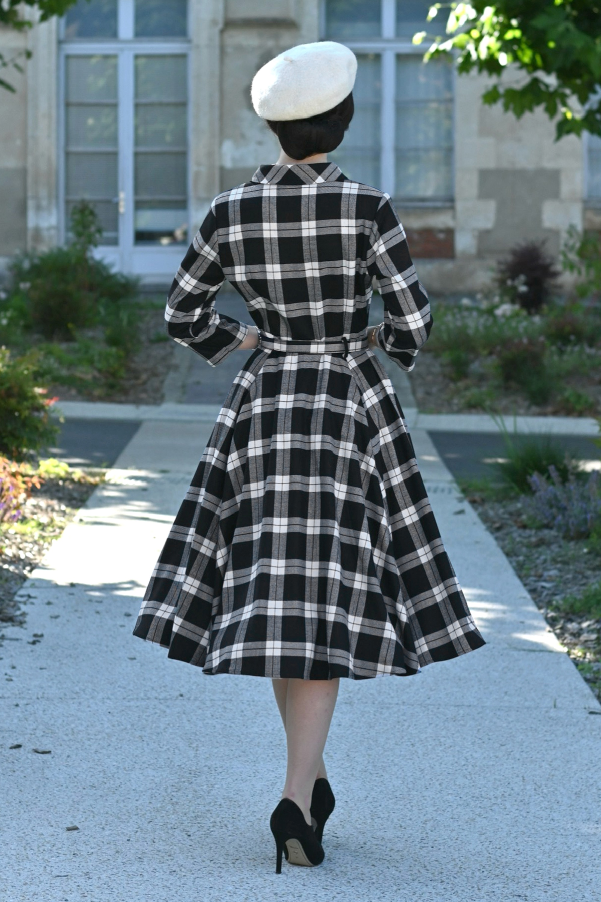 Hearts & Roses - Checkmate Charm swing jurk in zwart en wit 3