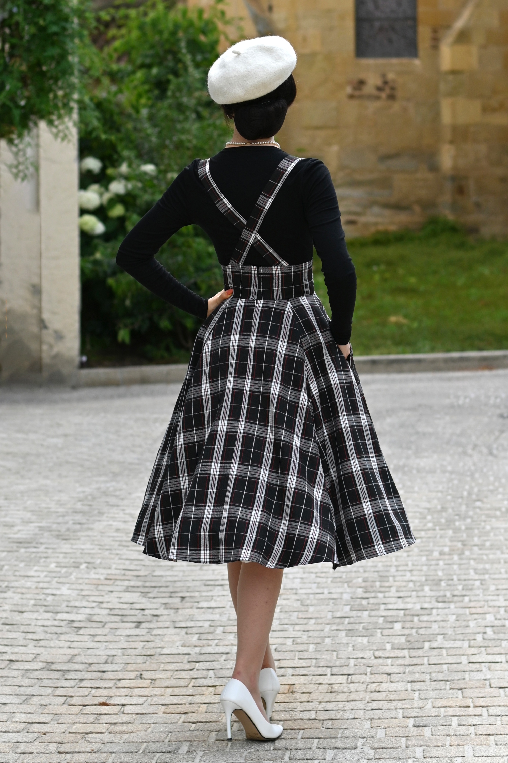 Hearts & Roses - Clara Tartan swing rok in zwart 3