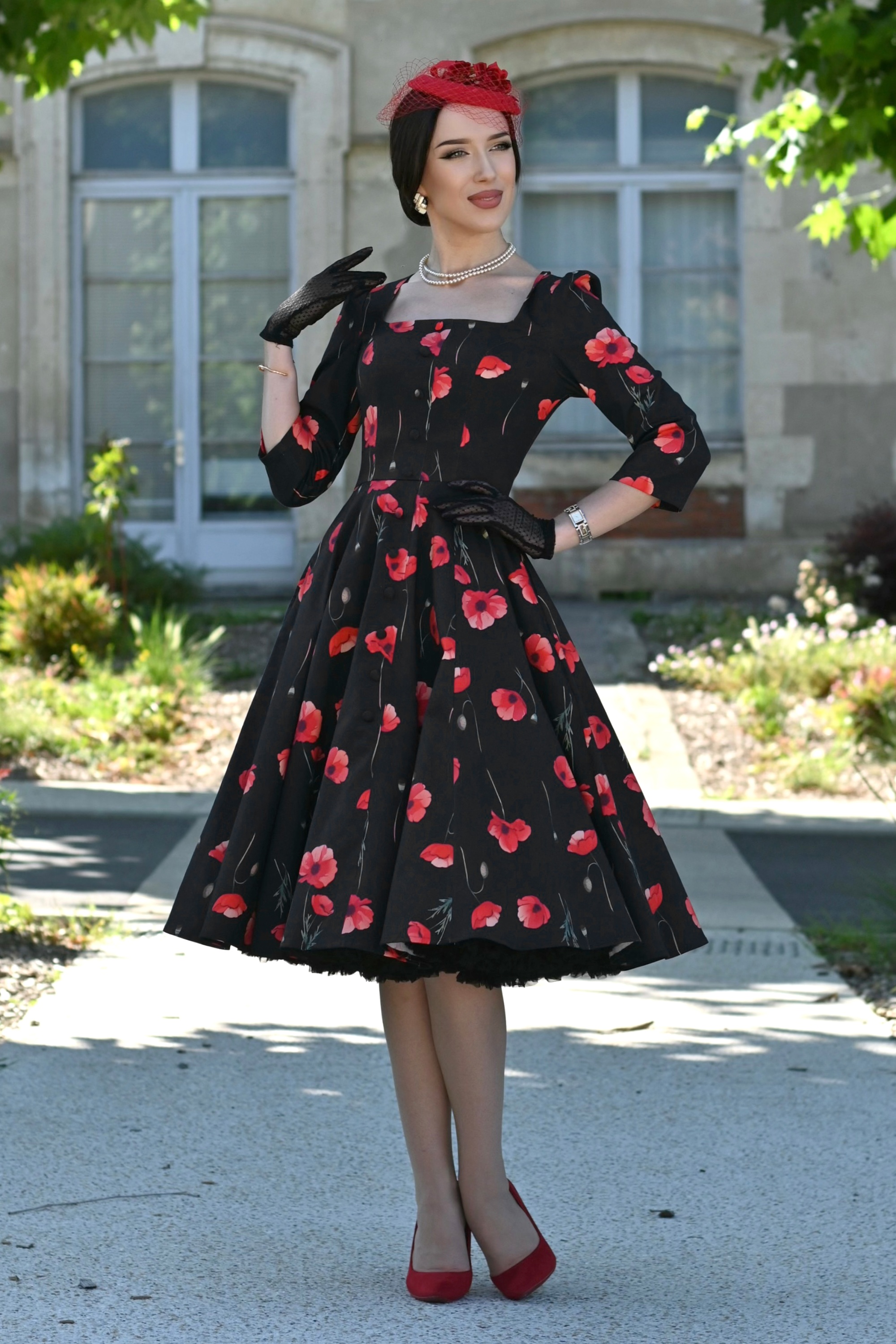 Hearts & Roses - Lady Poppy swing jurk in zwart en rood