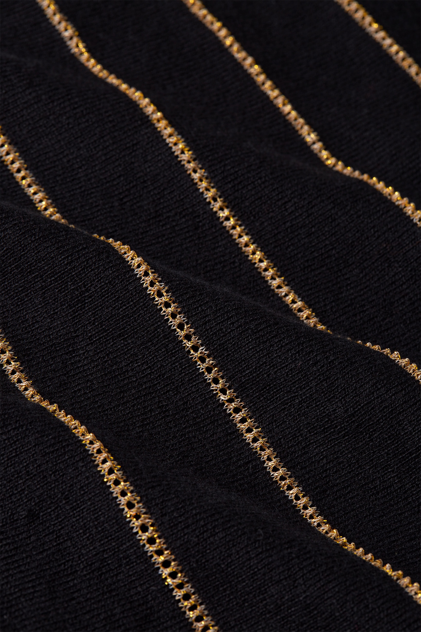 King Louie - Joy Plume top in zwart 4