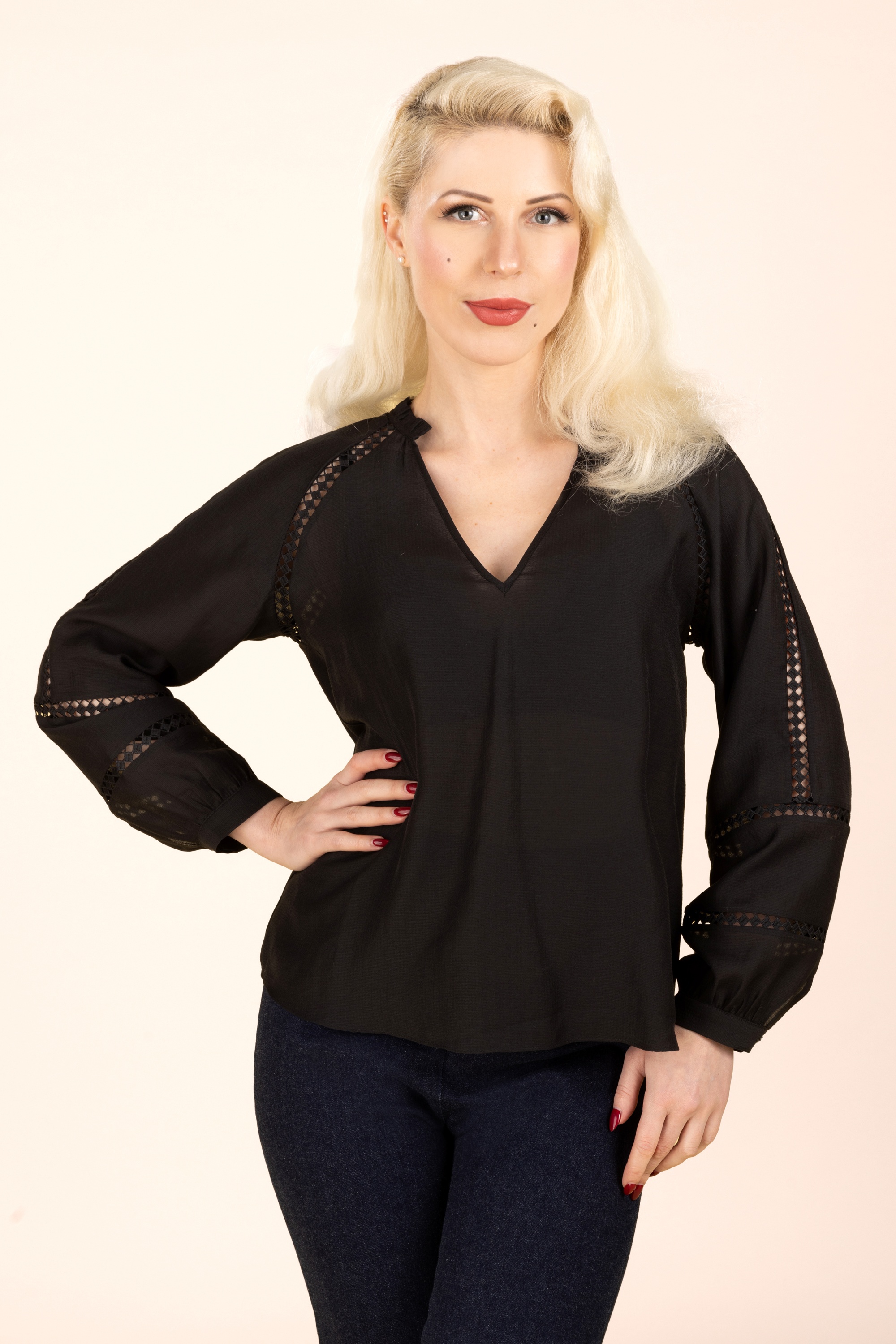 Topvintage Boutique Collection - Topvintage exclusive ~ Melissa blouse in zwart