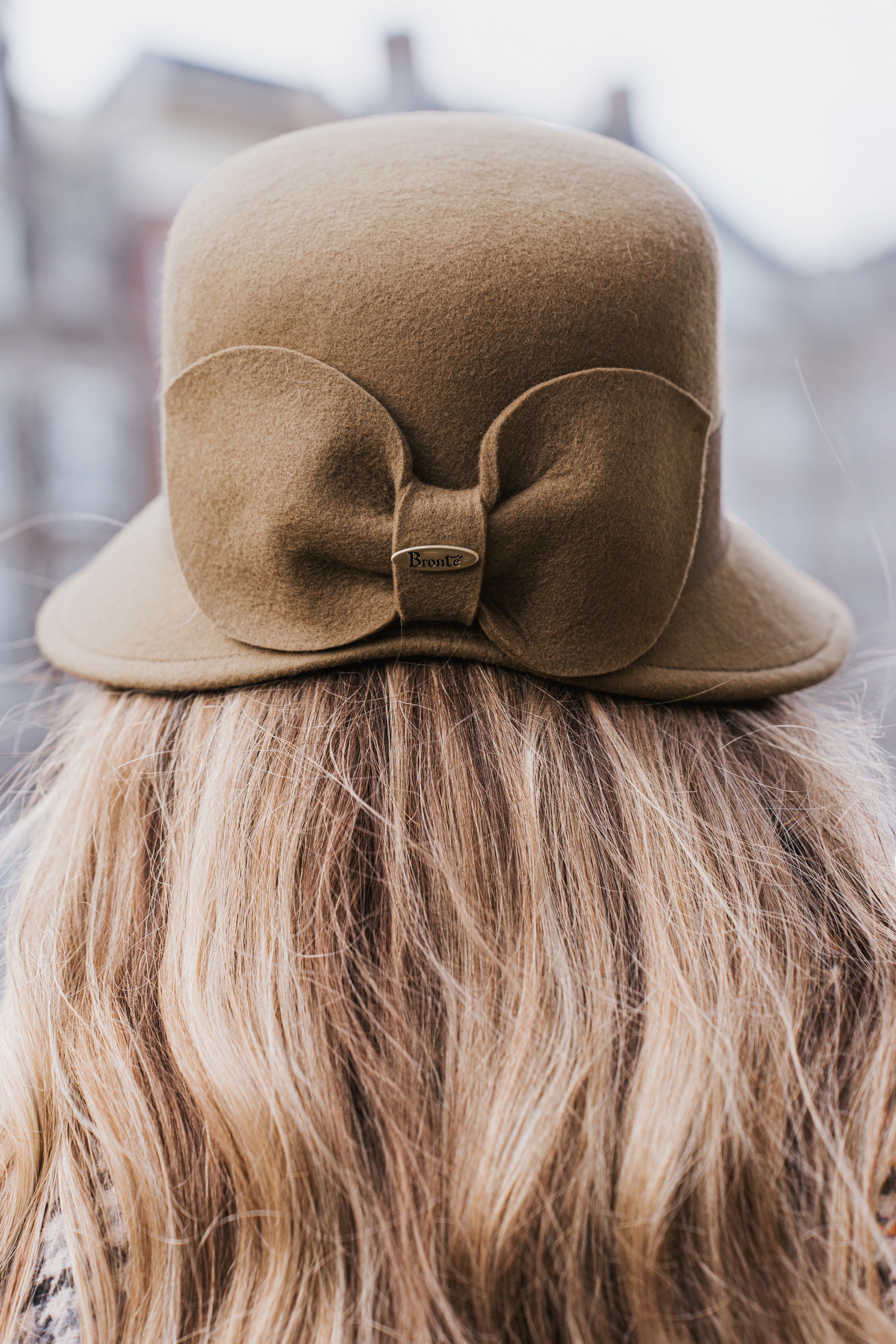 Bronté - Catharina Cloche hoed in beverbruin 2