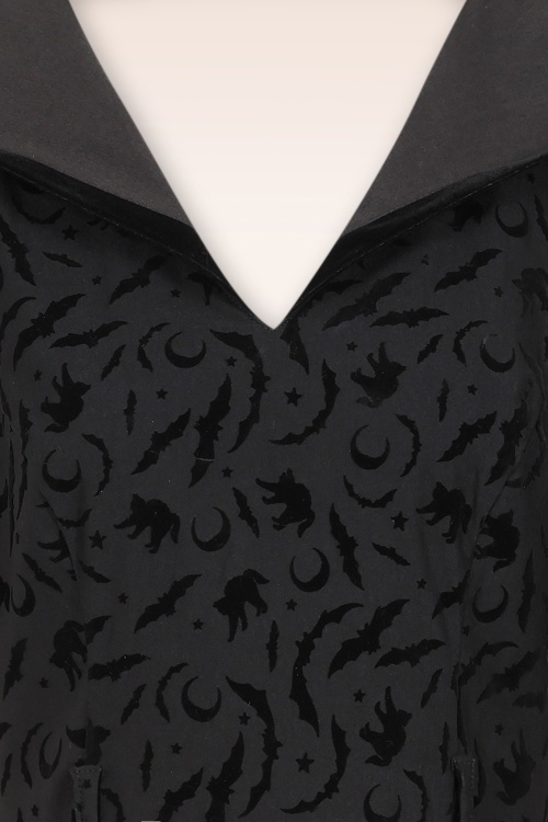 Banned Retro - Tara Halloween Night Hooded swing jurk in zwart 2