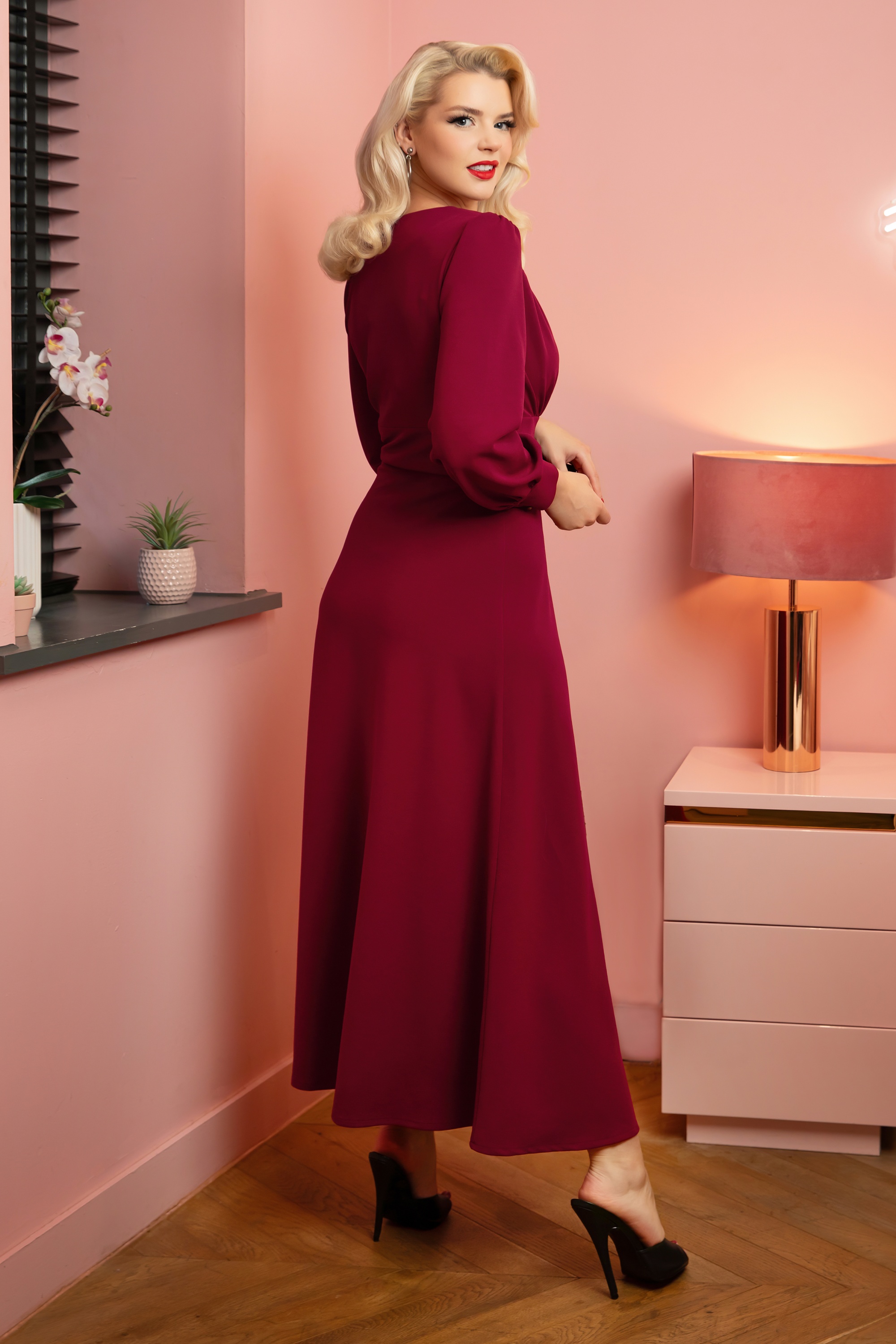 Glamour Bunny - Vera Lynn maxi jurk in bordeauxrood 4