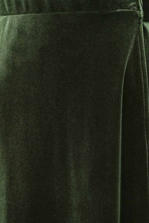 Very Cherry - Dalida fluwelen wikkeljurk in olijfgroen 2