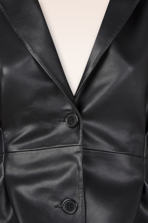 Topvintage Boutique Collection - Topvintage exclusive ~ Liana Faux Leather blazer in zwart 3