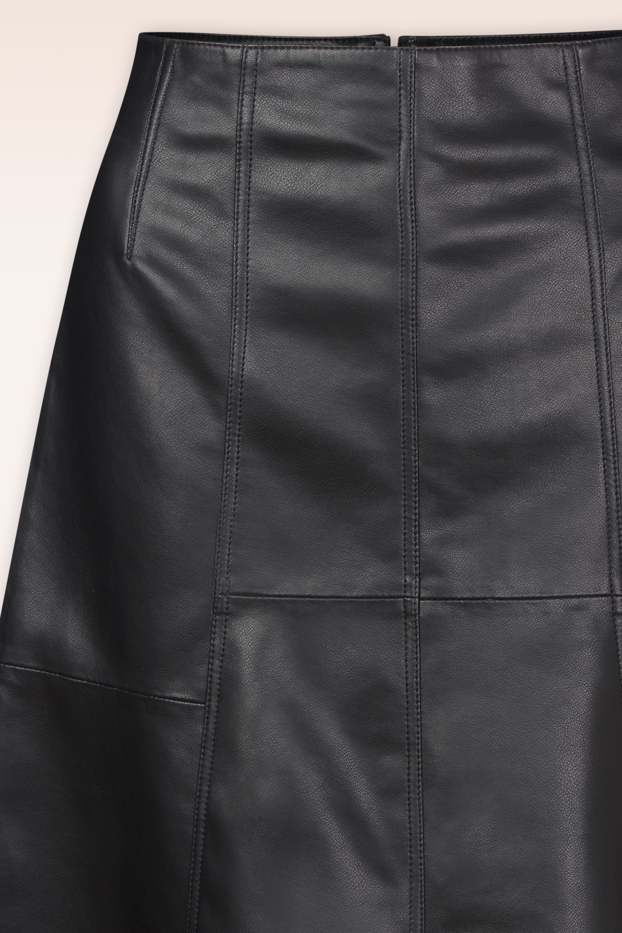 Topvintage Boutique Collection - Topvintage exclusive ~ Lara Faux Leather Midi rok in zwart 5