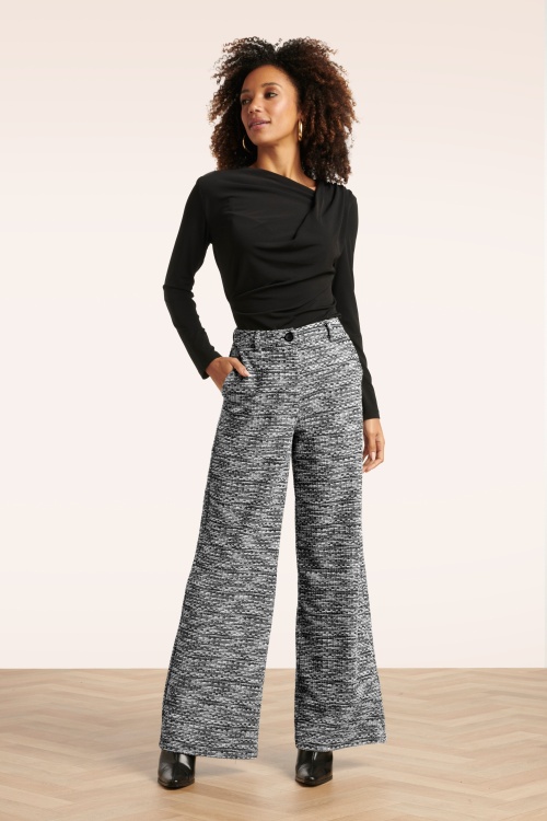 Smashed Lemon - Stella Bouclé pantalon in zwart en wit 5