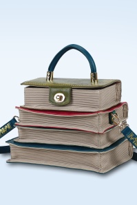 Vendula - Between the Covers Bookbinders Book Stack tas 2