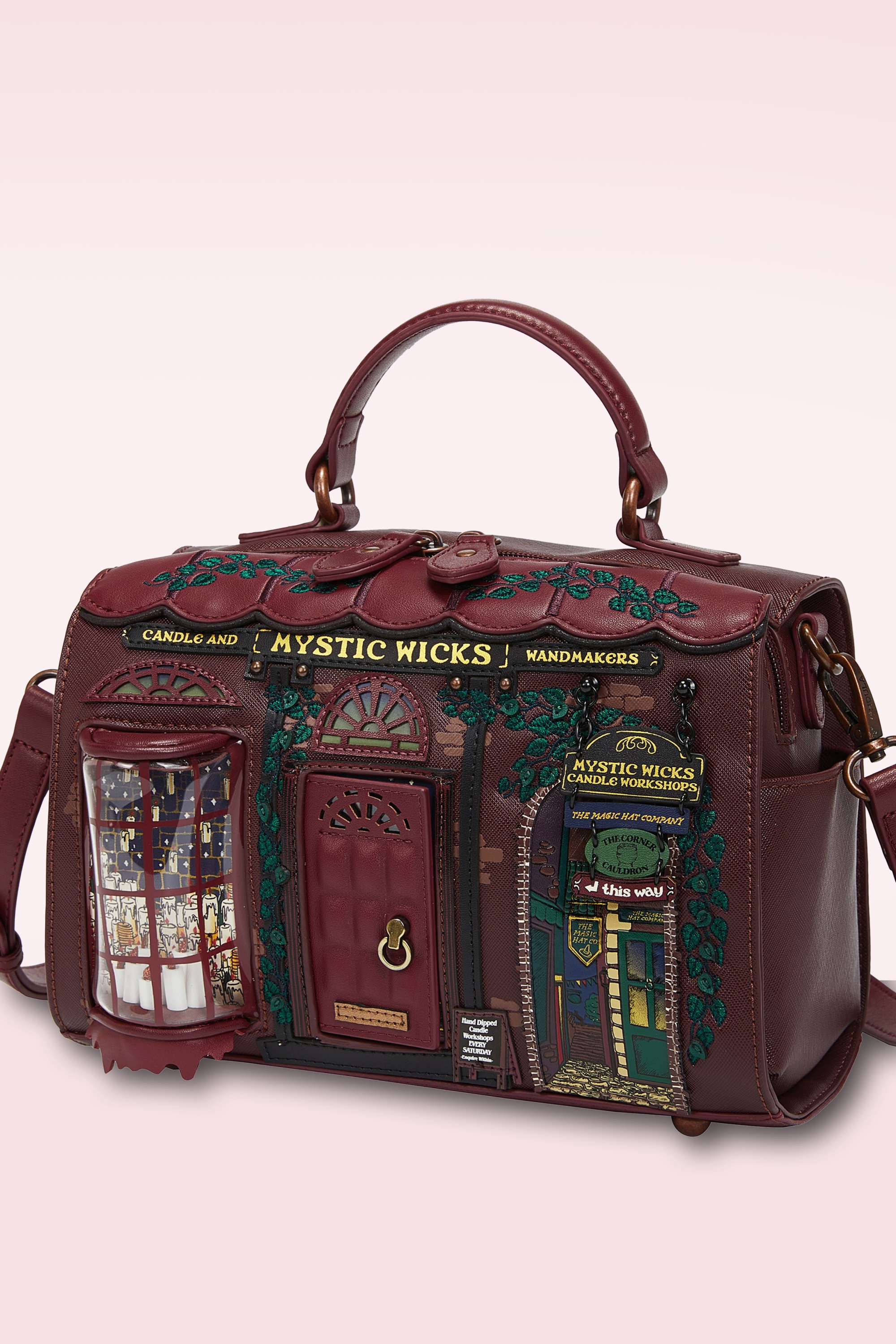 Vendula - Mystic Wicks Candle and Wandmakers Hollis tas in bordeauxrood 3