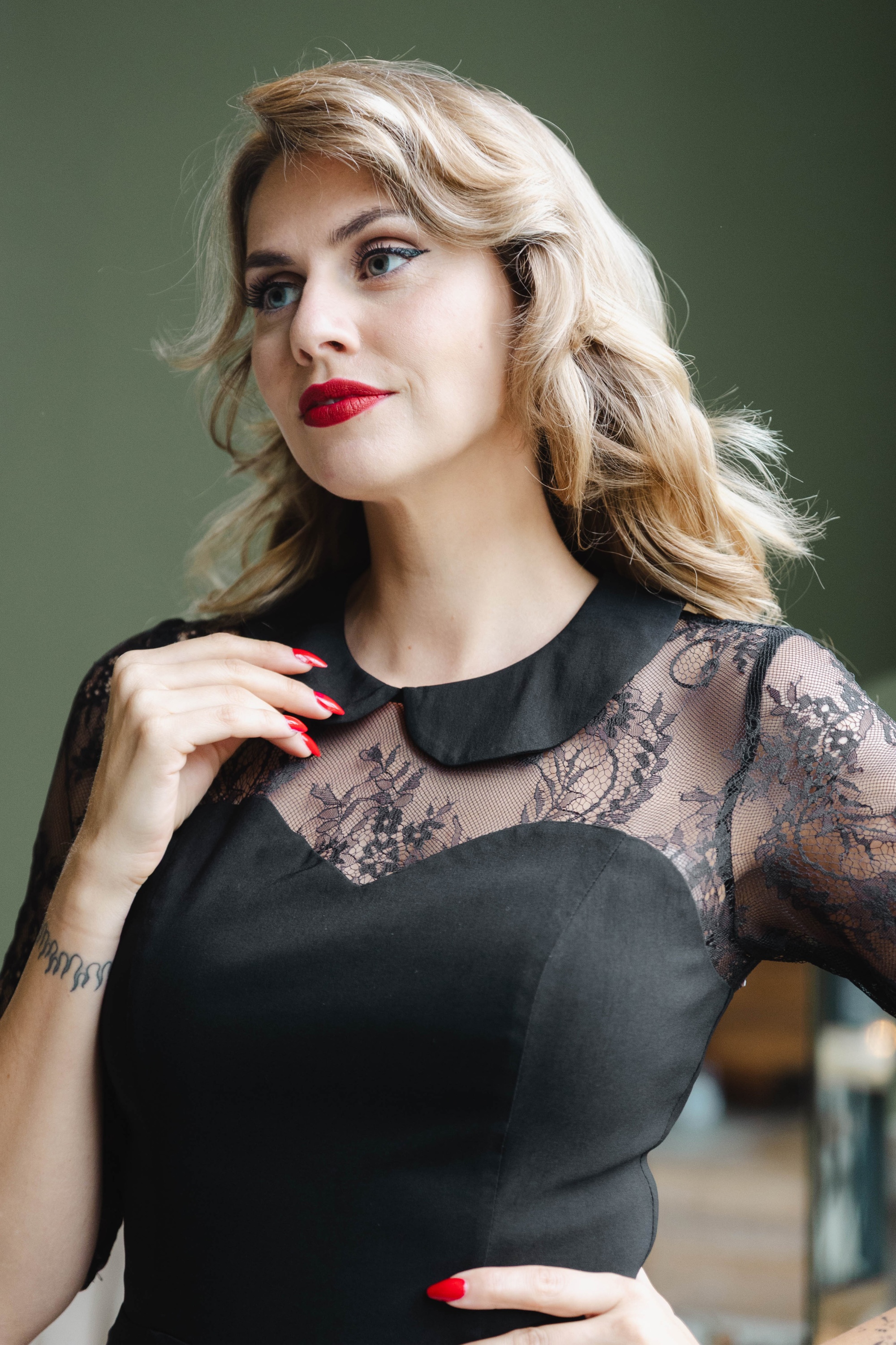 Topvintage Boutique Collection - Topvintage Exclusive ~ Ella Lace swing jurk in zwart 3