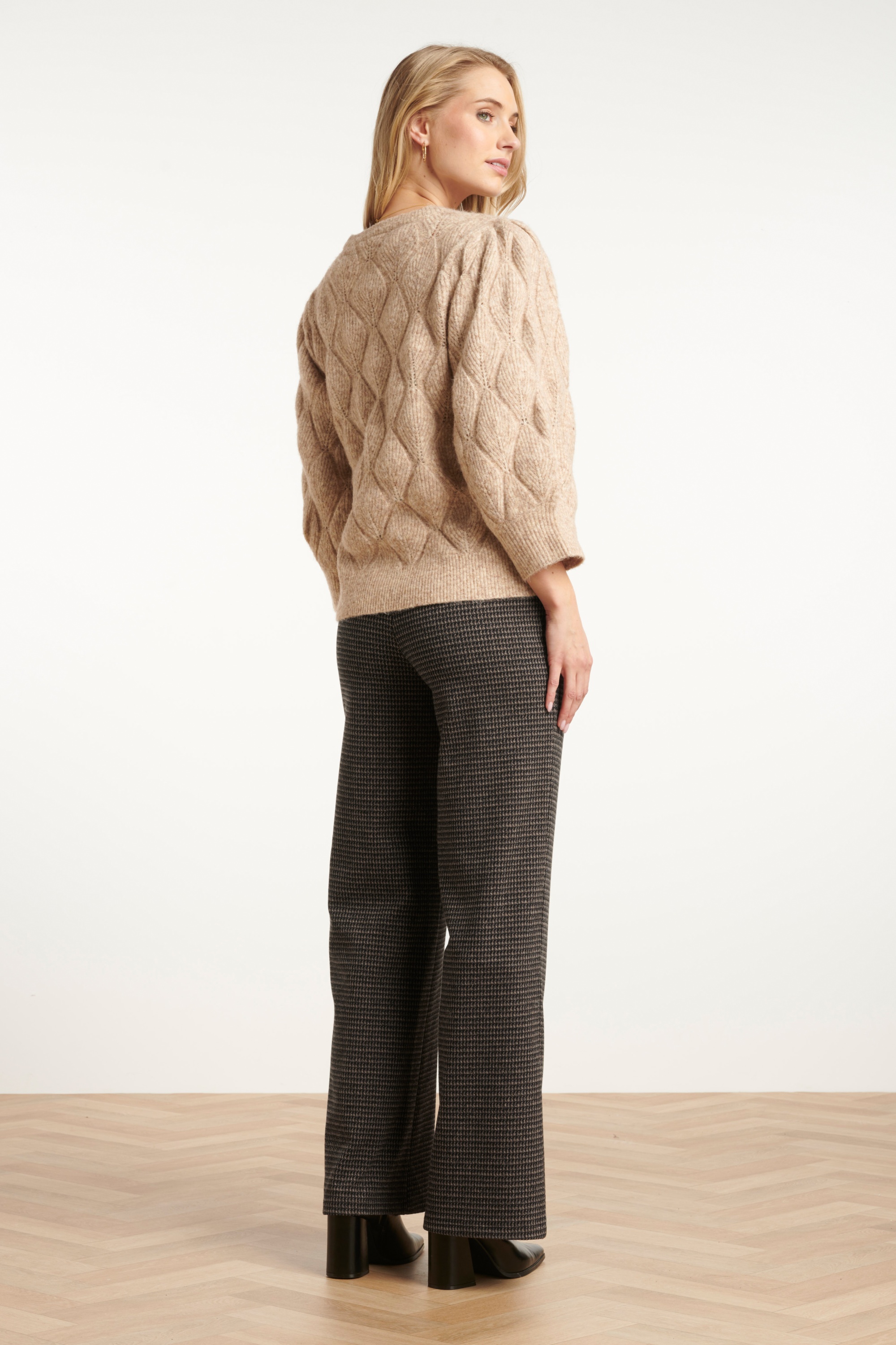 Smashed Lemon - Norah Houndstooth pantalon in zwart en zand 3
