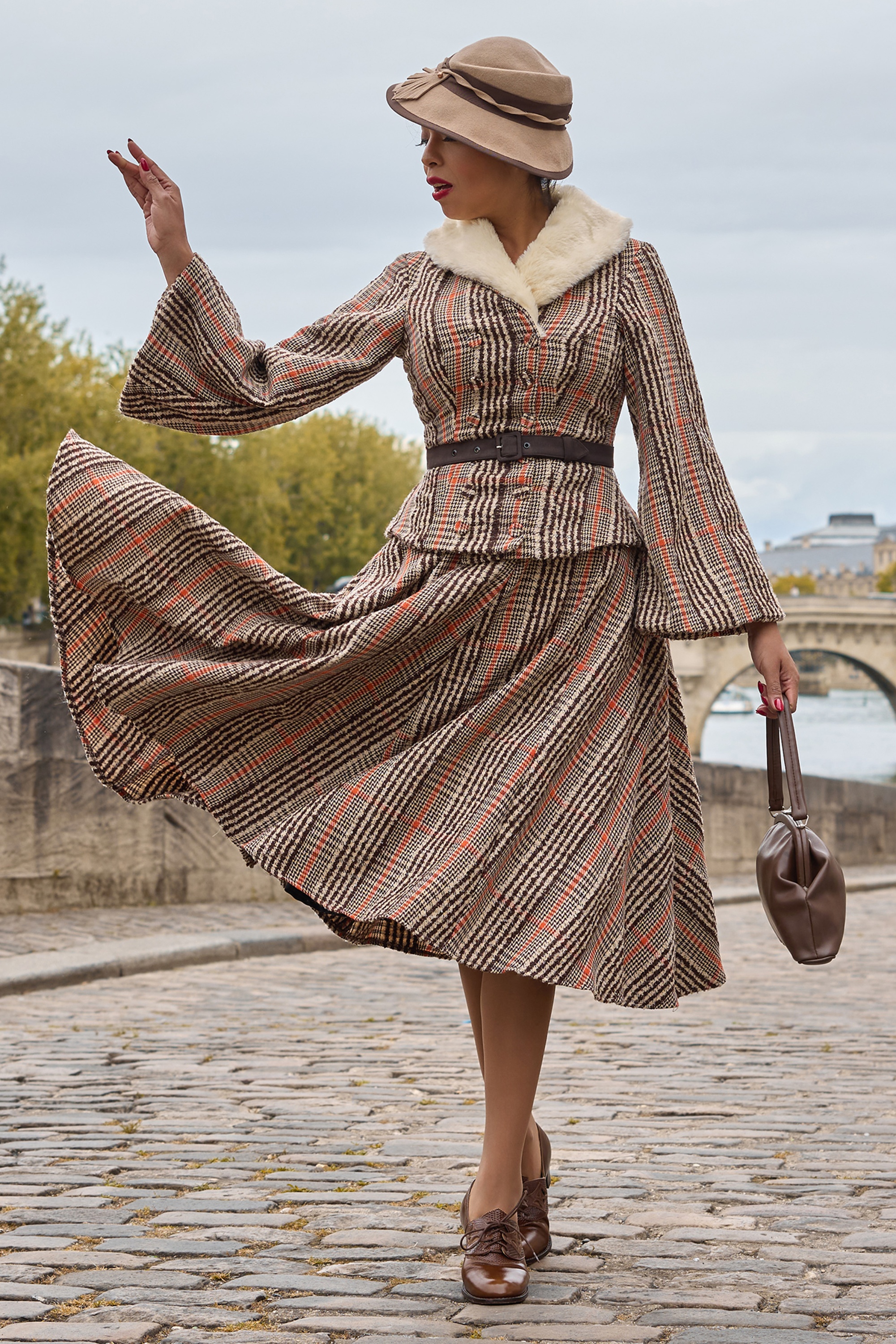 Miss Candyfloss - Maelie Sadie swing rok in zand en bruin 3
