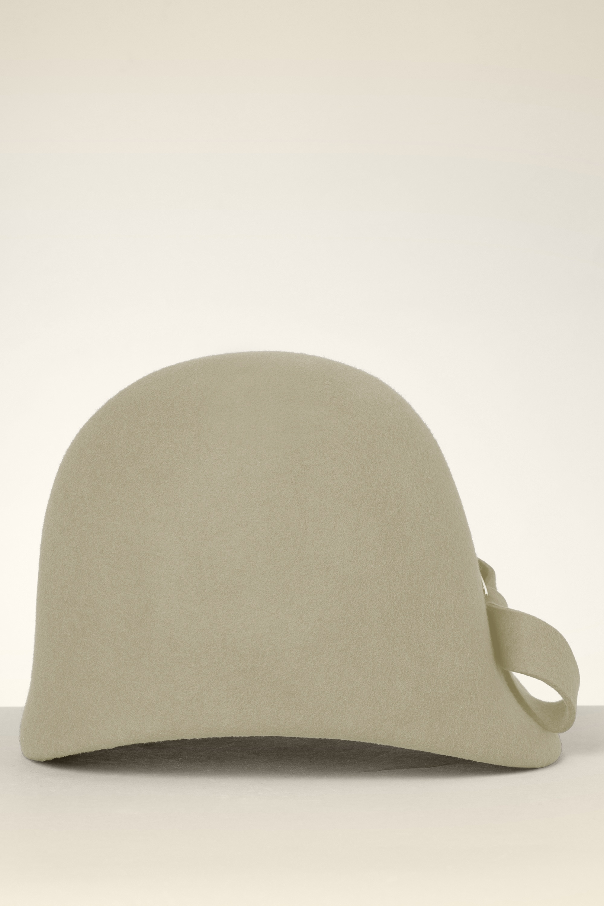 Bronté - Belle Cloche hoed in Manila beige 3