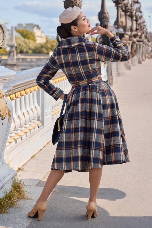 Miss Candyfloss - Eden Lee tartan flanellen mantel-jurk in marineblauw en oranje 2