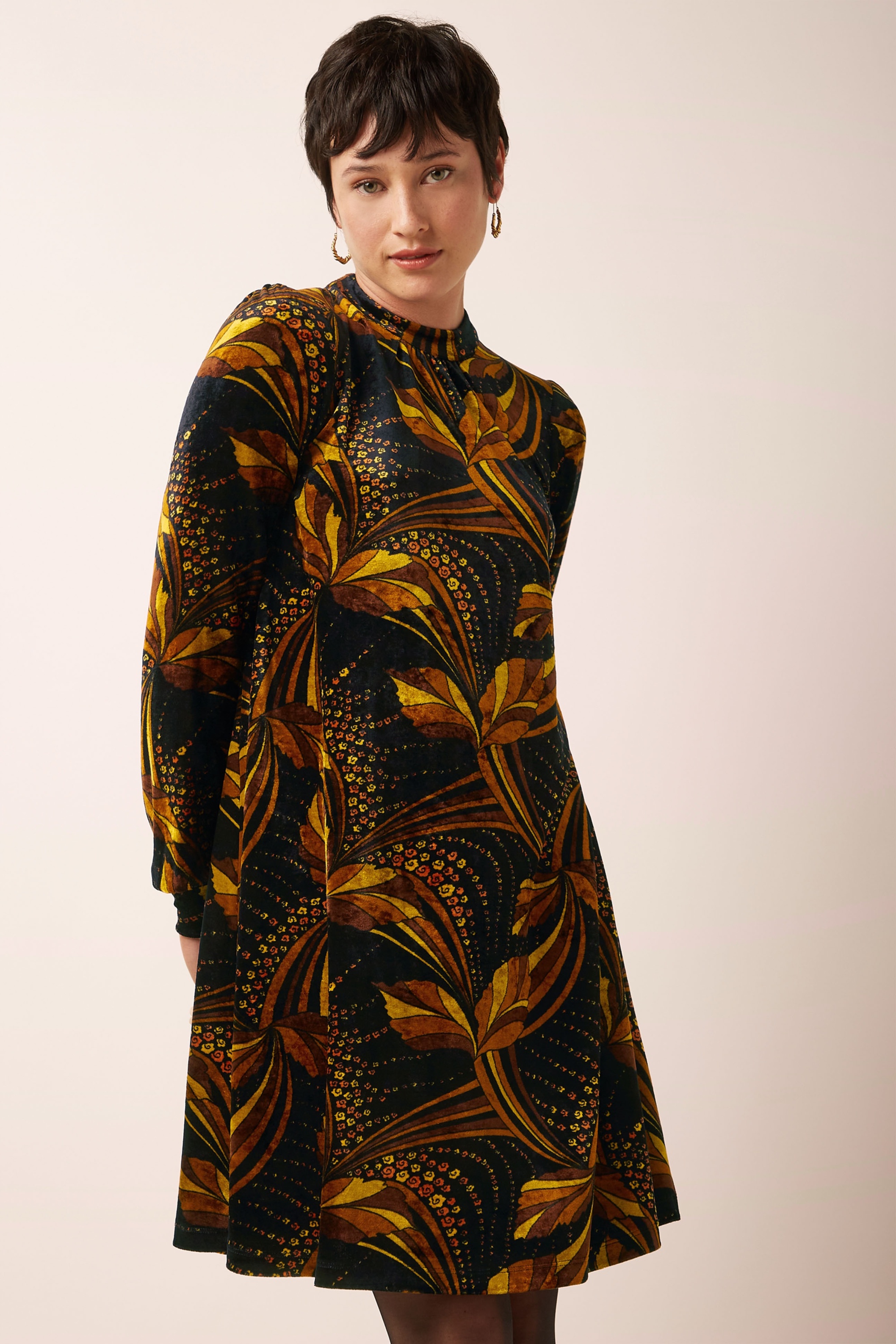 King Louie - Sandy Shimmy fluwelen jurk in zwart en multi