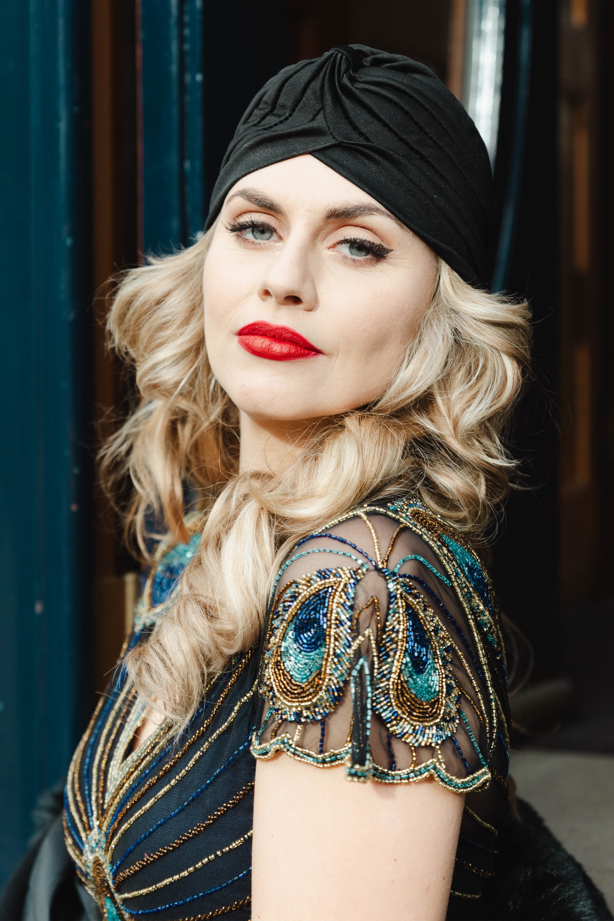 ZaZoo - Sally satijnen tulbandhoed in zwart