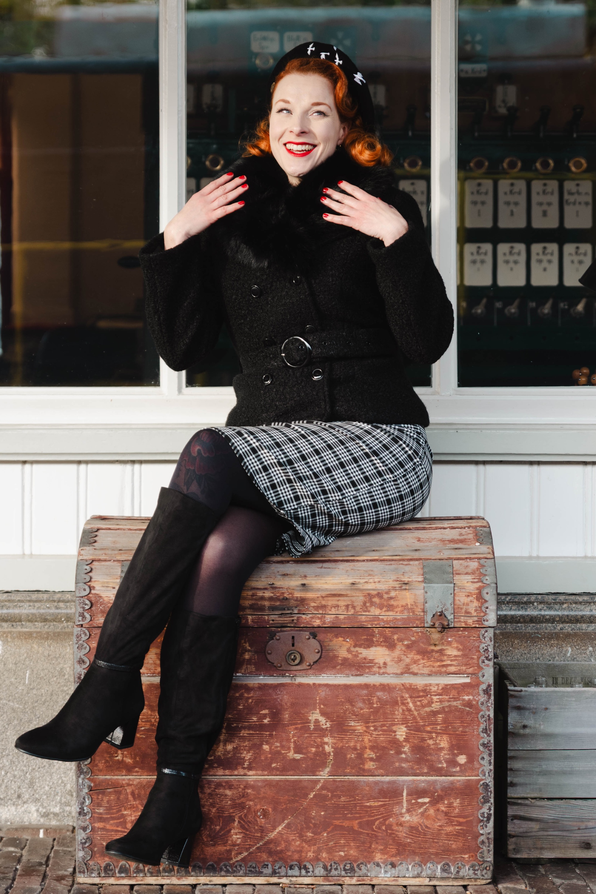 Topvintage Boutique Collection - Topvintage exclusive ~ Taylor Cropped jas in zwart