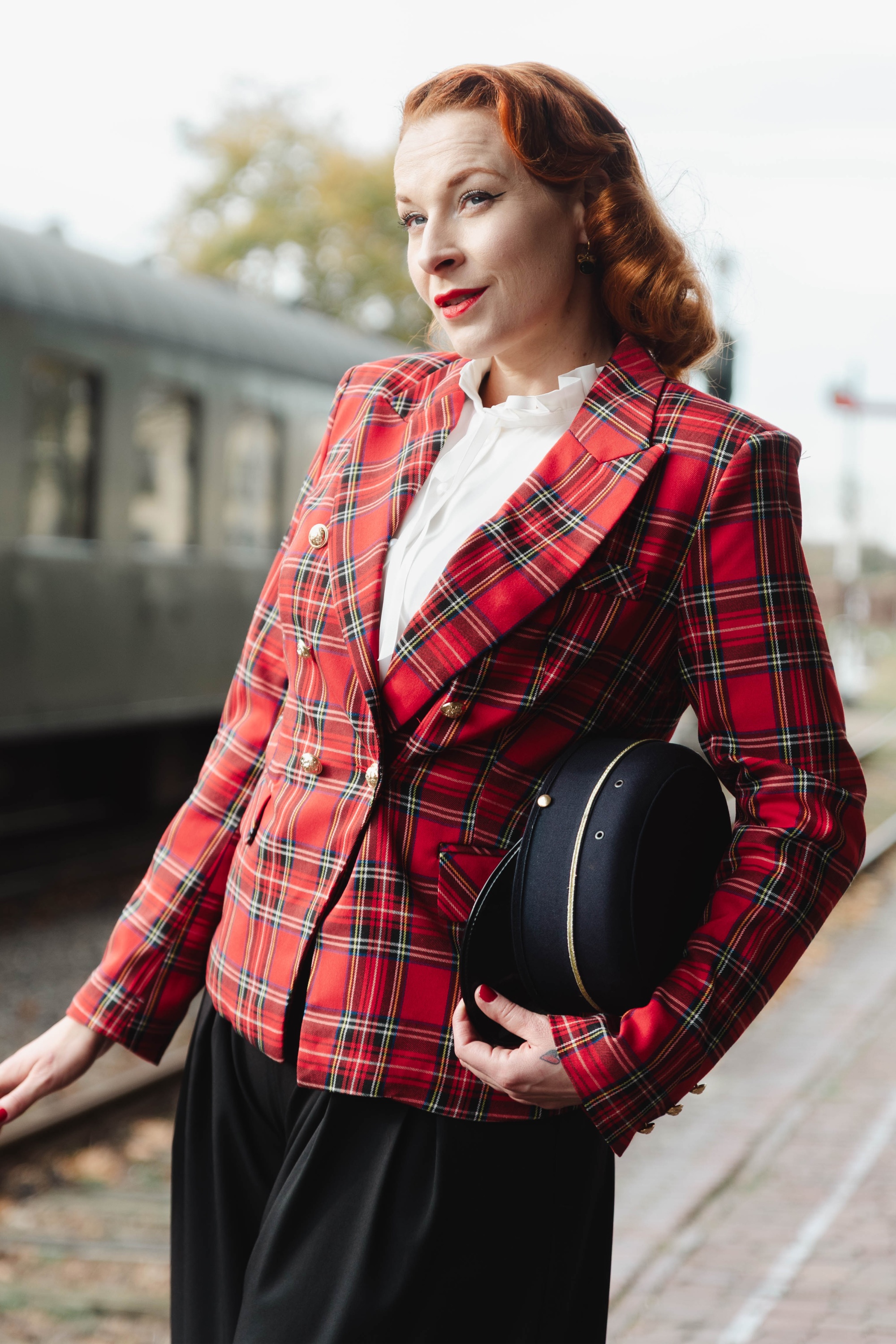 Hearts & Roses - Gillian tartan blazer in rood 5