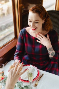 Banned Retro - Diana geruite swing jurk in rood en blauw 2