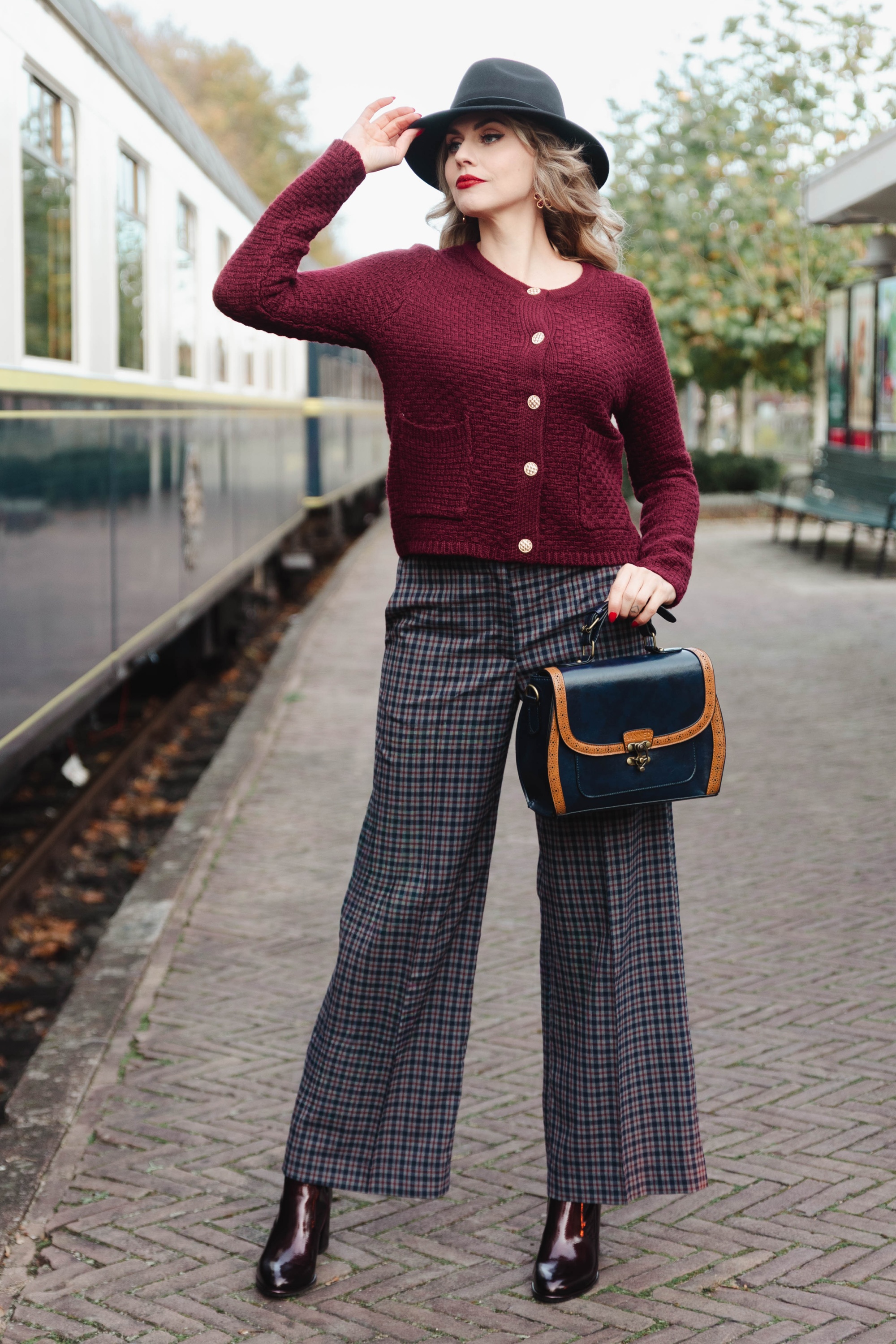 Banned Retro - Victoria Textured cardigan in bordeauxrood 2