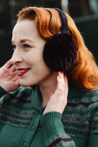 Amici - Donatella oorwarmers in diep bordeauxrood