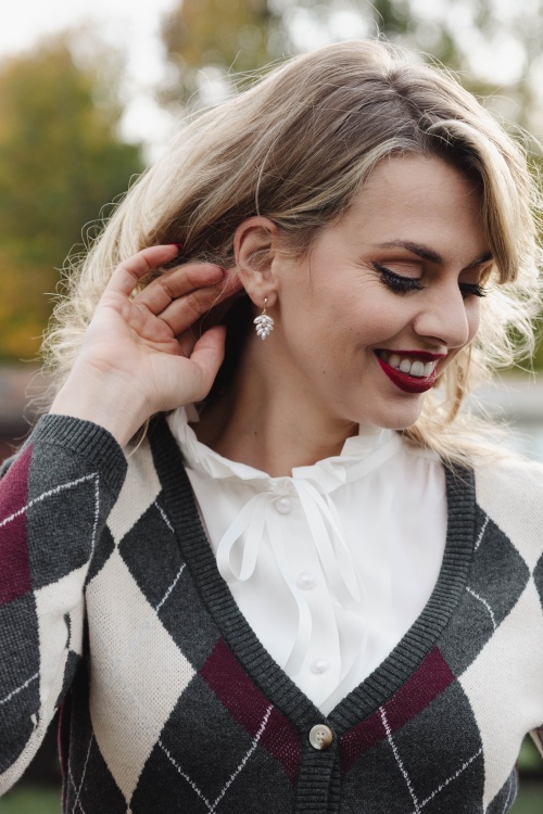 Day&Eve by Go Dutch Label - Pearly Leaves oorbellen in goud 2