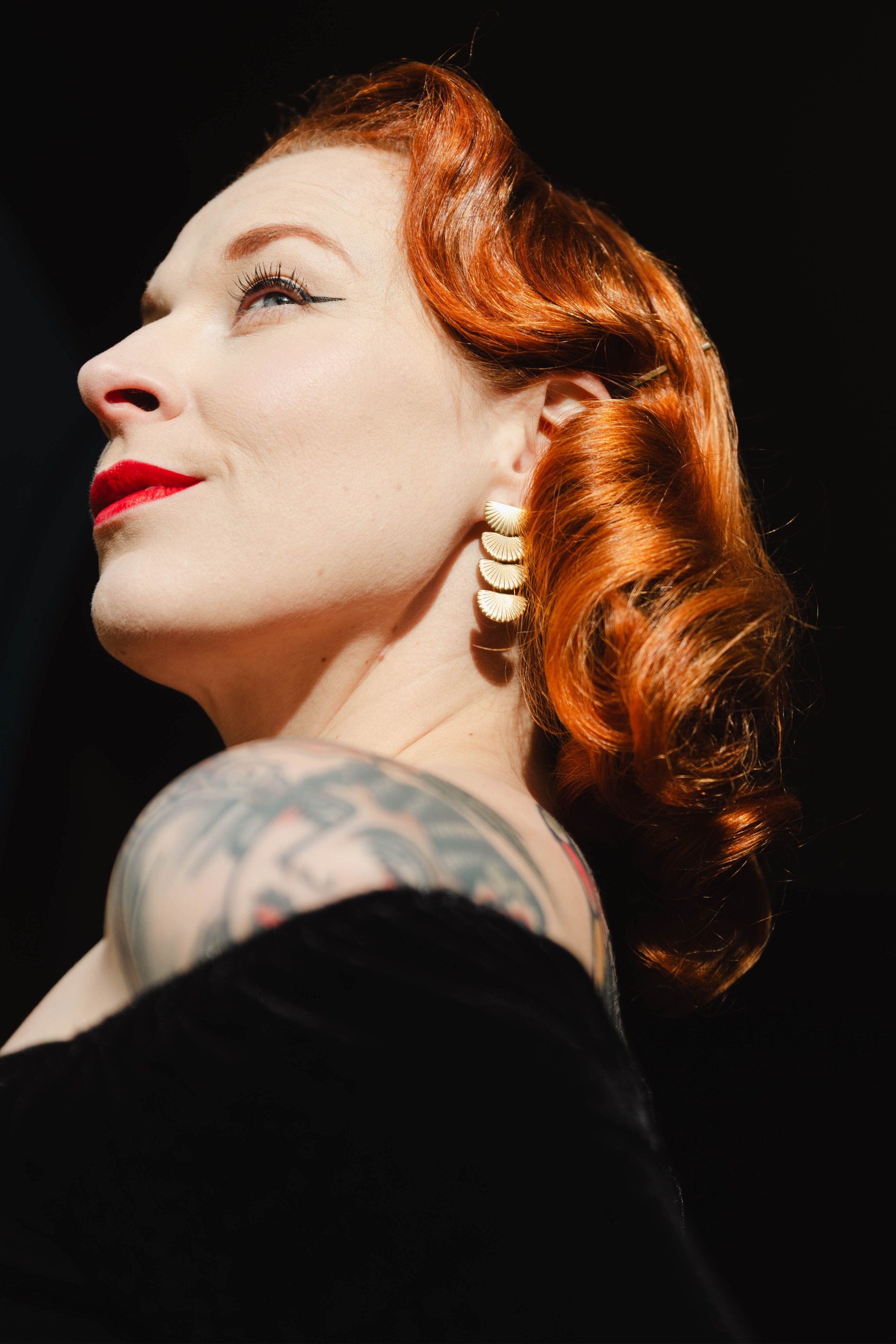 Day&Eve by Go Dutch Label - Art Deco Fan Stud oorbellen in goud 2