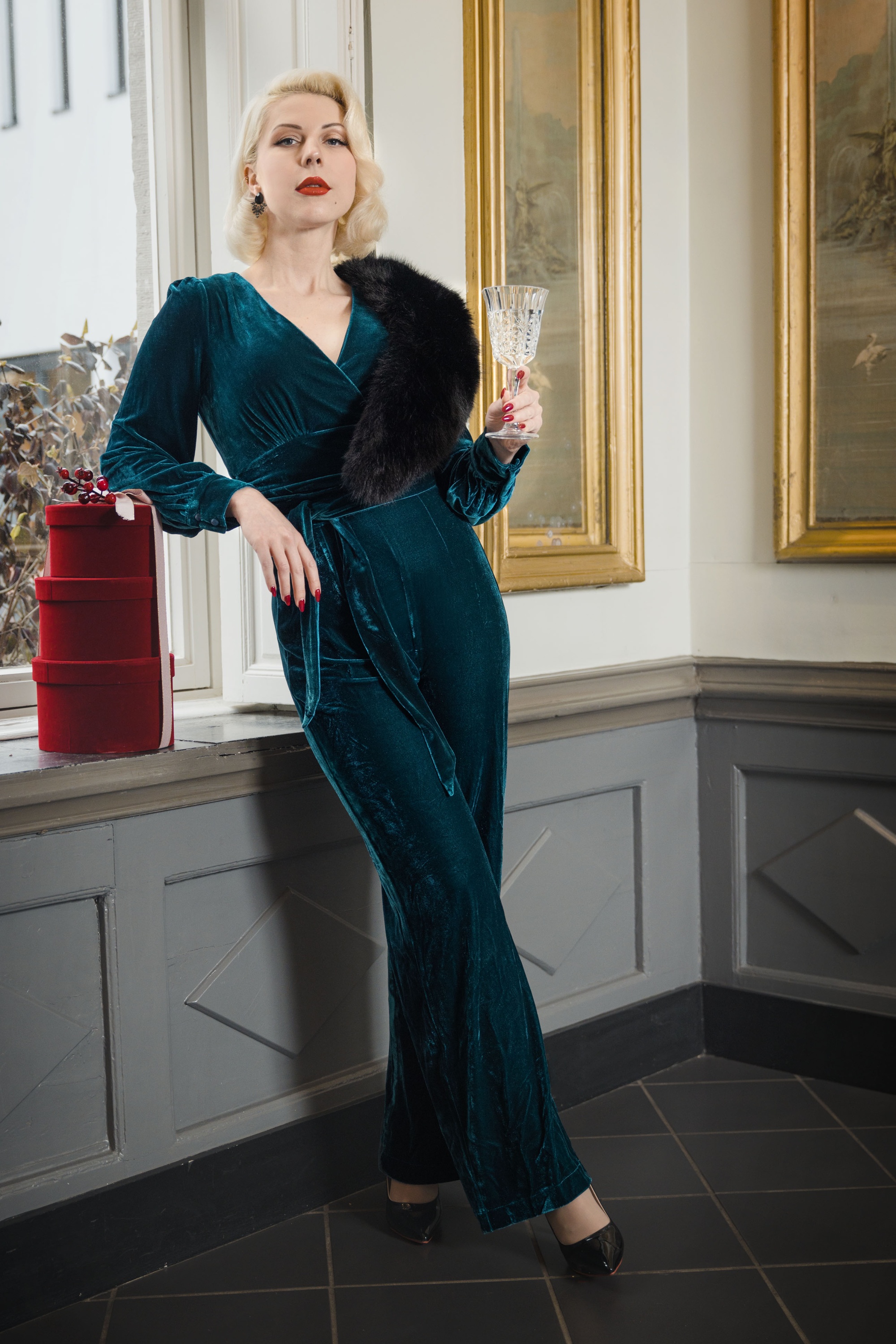 Vintage Diva  - Celeste fluwelen jumpsuit in teal