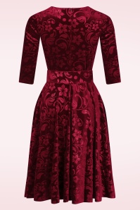 Topvintage Boutique Collection - Topvintage exclusive ~ Darlene Velvet swing jurk in wijnrood 4