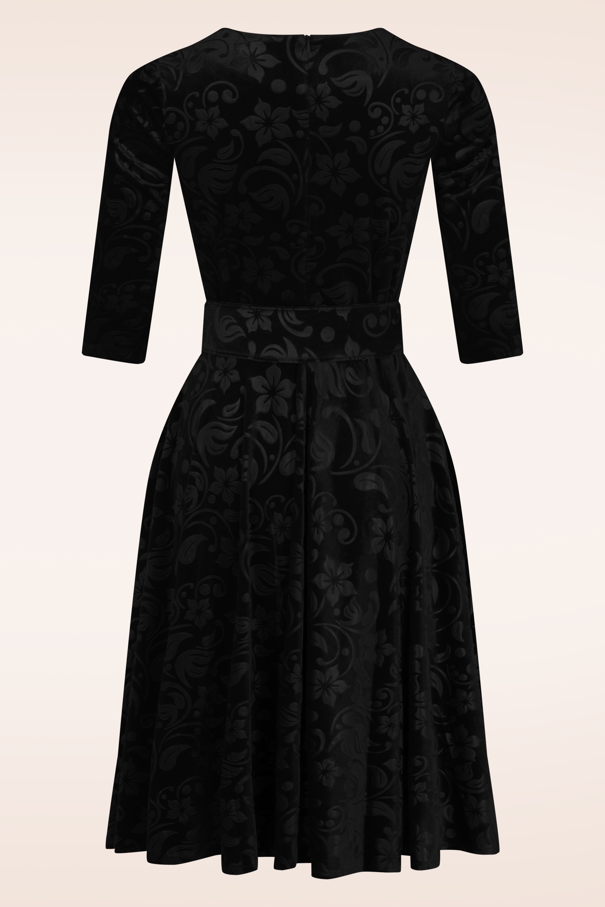 Topvintage Boutique Collection - Topvintage exclusive ~ Darlene Velvet swing jurk in zwart 4