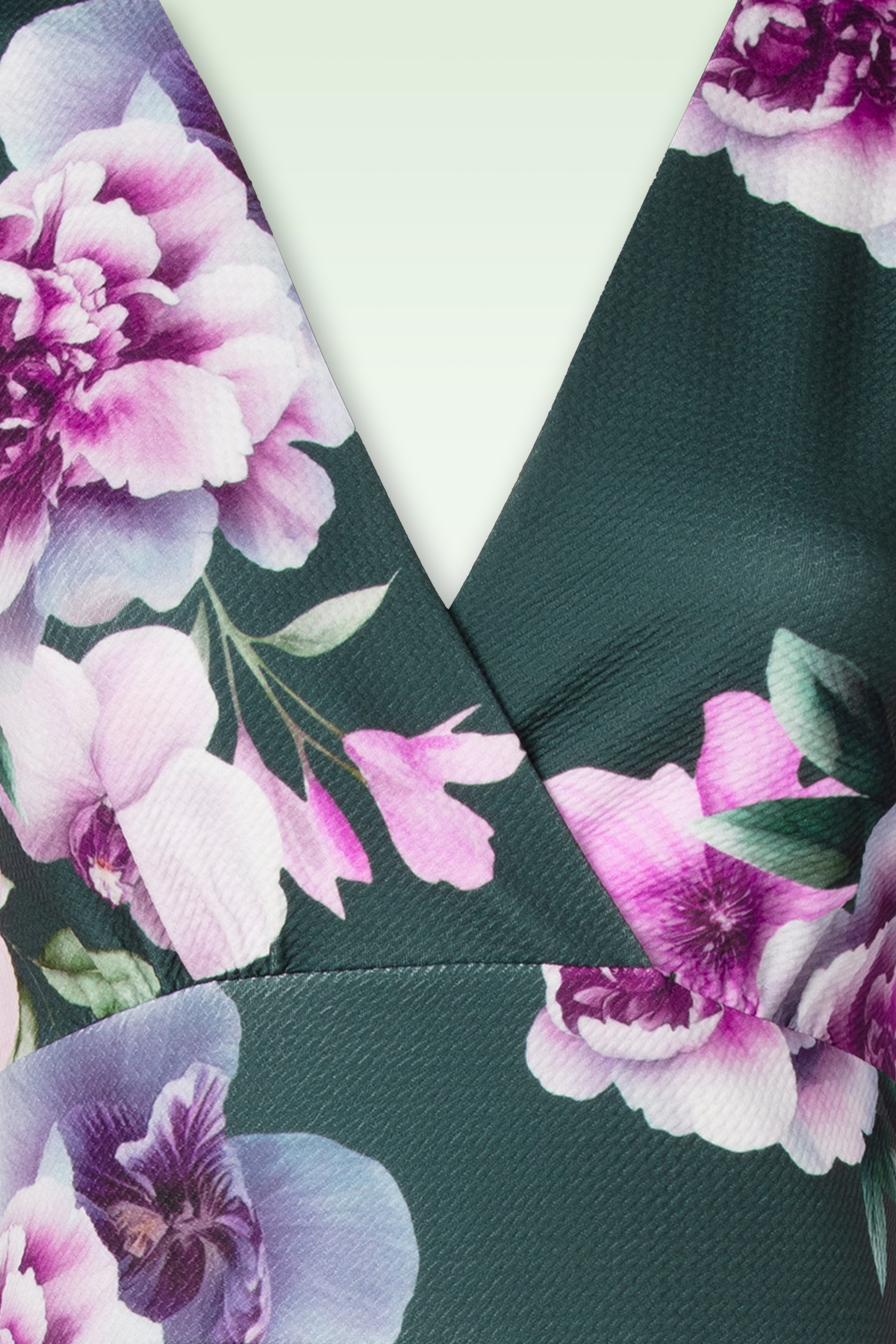 Vintage Chic for Topvintage - Topvintage exclusive ~ Katie Floral Jacquard pencil jurk in donkergroen en paars 2